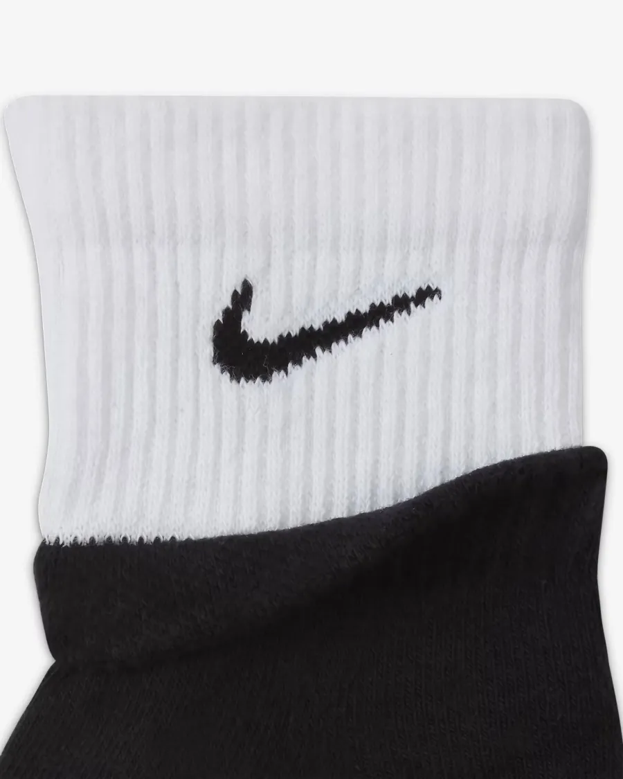 Шкарпетки Nike Everyday Plus Cushioned Training DH4058-011