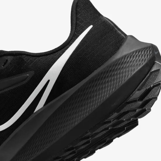 Кросівки Nike Air Zoom Pegasus 39 DH4072-002