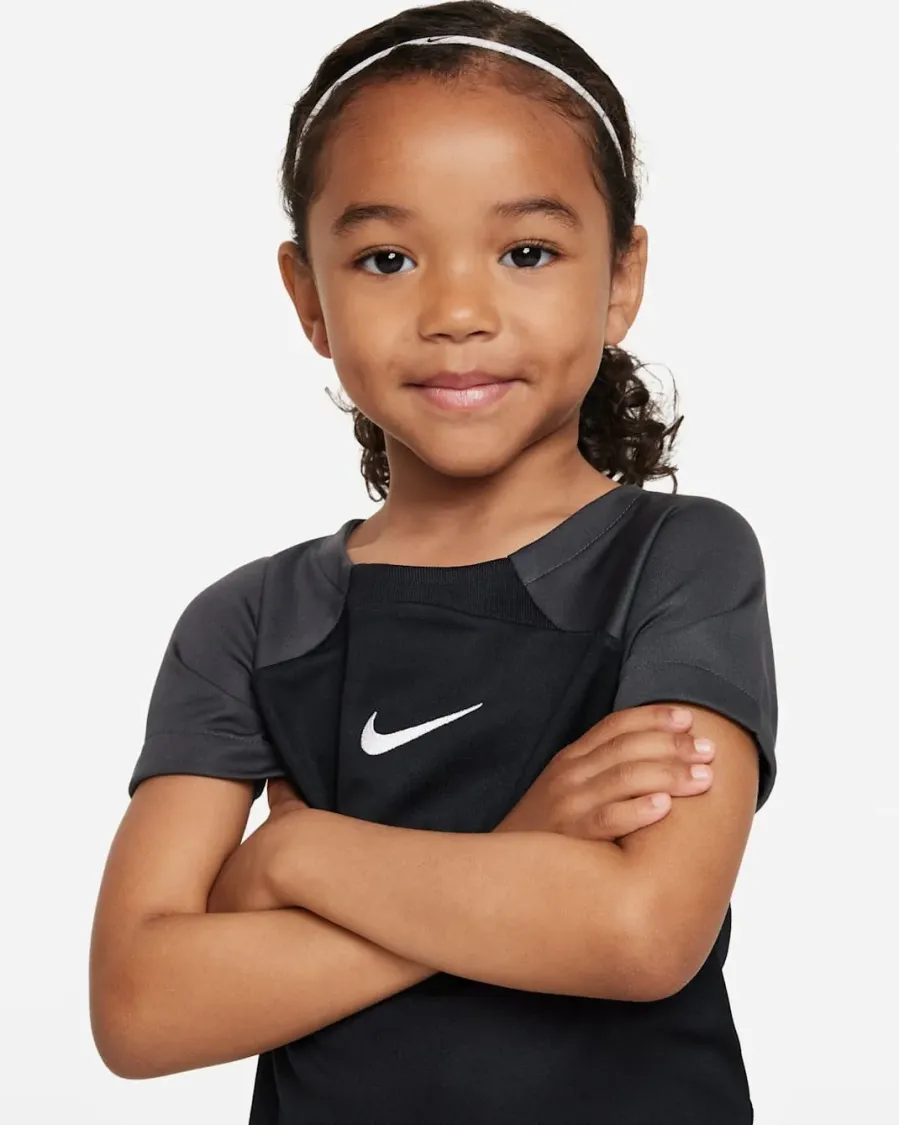 Спортивний костюм Nike Academy Pro Training Kit DH9484-013