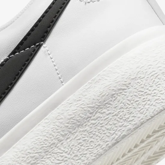 Кросівки Nike Blazer Low Platform DJ0292-101