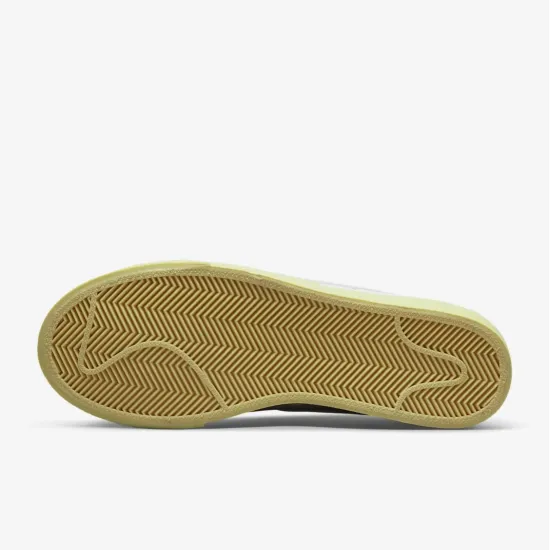 Кросівки Nike Blazer Low Platform DJ0292-109