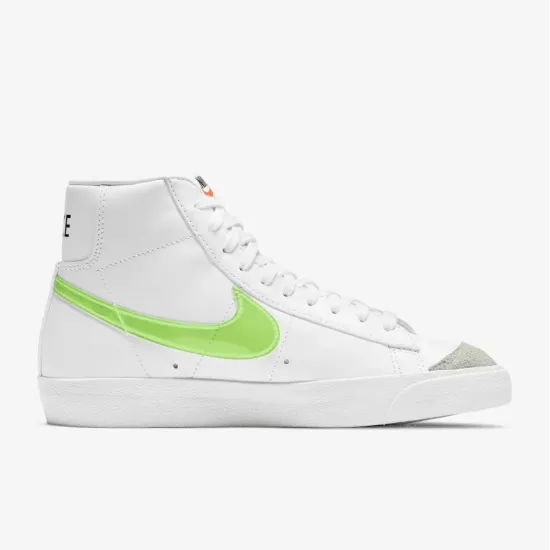 Кросівки Nike Blazer Mid 77 Essential DJ3050-100