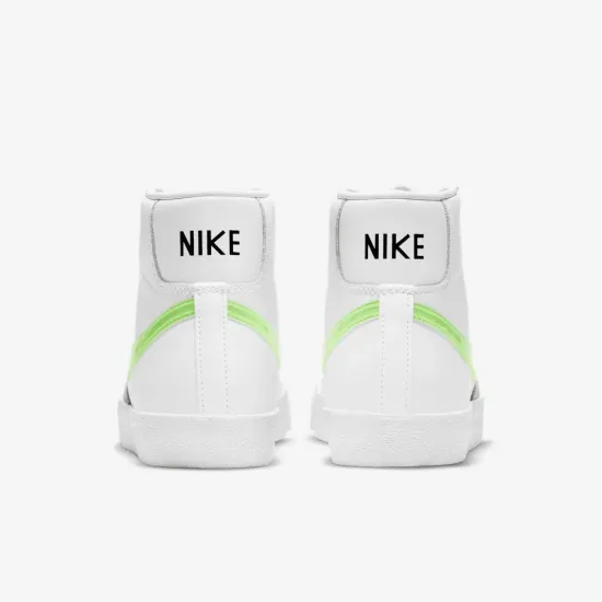 Кросівки Nike Blazer Mid 77 Essential DJ3050-100