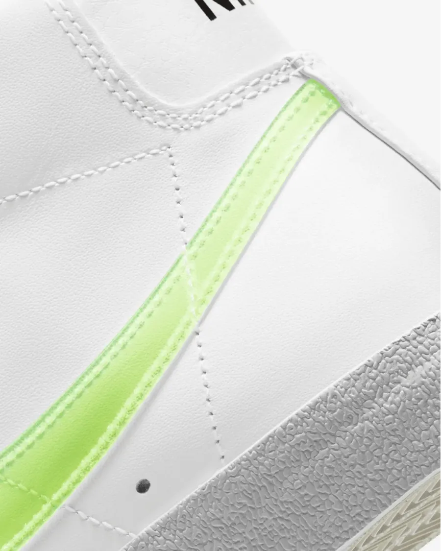 Кросівки Nike Blazer Mid 77 Essential DJ3050-100