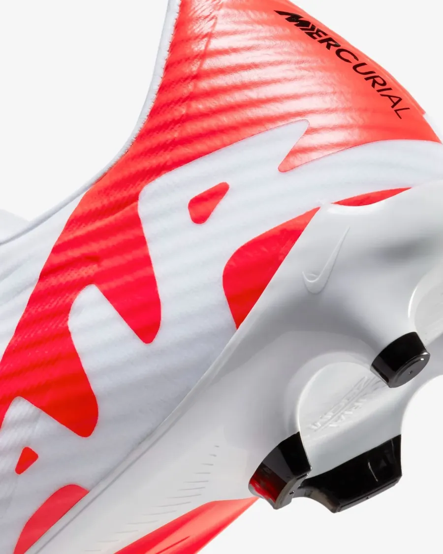 Бутси Nike Air Zoom Mercurial Vapor 15 Academy FG/MG DJ5631-600