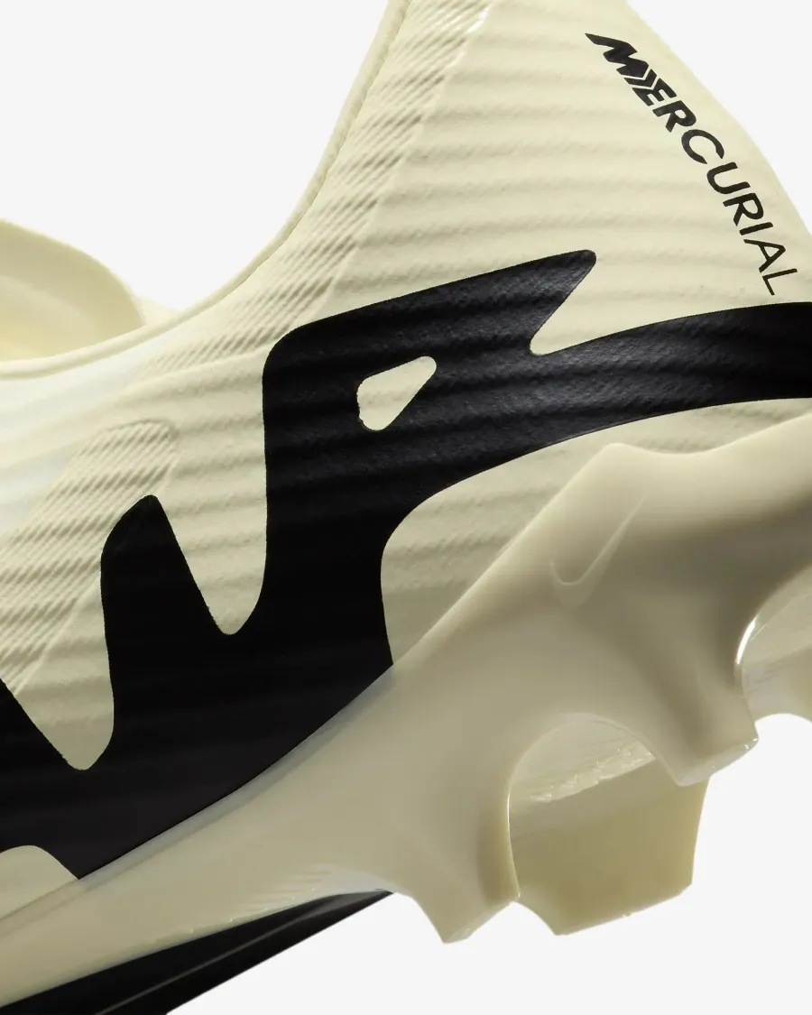Бутси Nike Air Zoom Mercurial Vapor 15 Academy FG/MG DJ5631-700