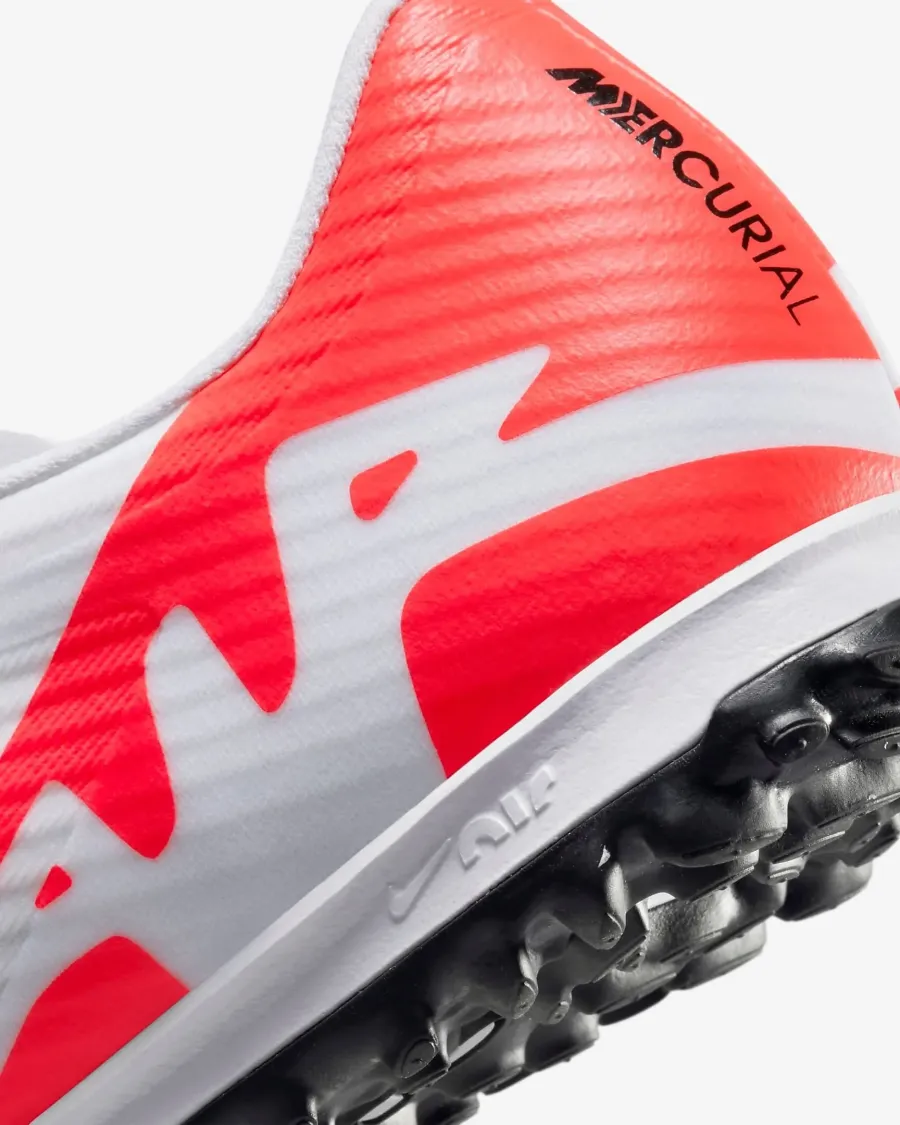 Сороконіжки Nike Zoom Mercurial Vapor 15 Academy TF DJ5635-600