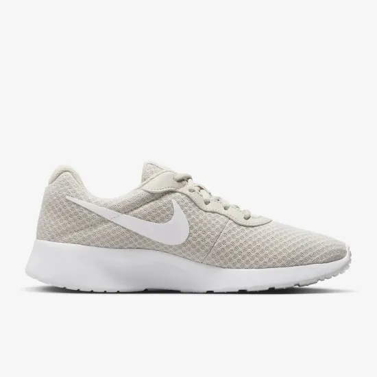 Кросівки Nike Tanjun DJ6257-106