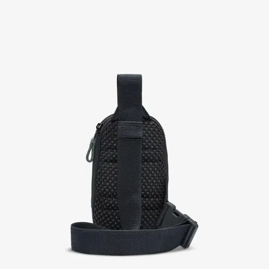 Сумка через плече Nike Sportswear Essentials DJ9794-060