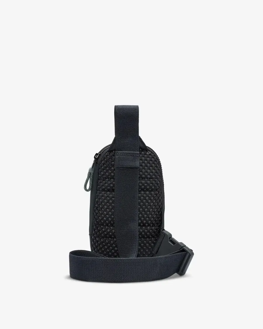 Сумка через плече Nike Sportswear Essentials DJ9794-060