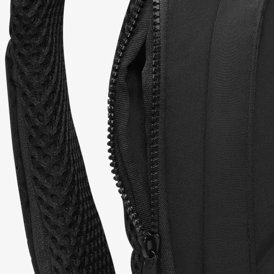 Сумка через плече Nike Sportswear Essential DJ9796-010