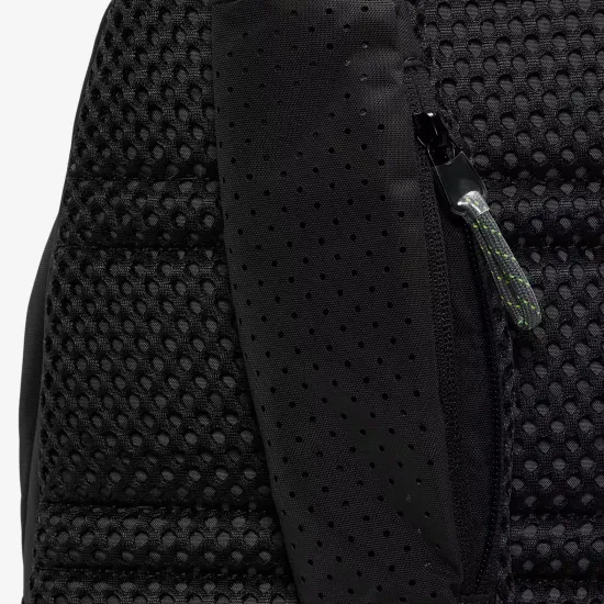 Сумка через плече Nike Sportswear Essential DJ9796-060