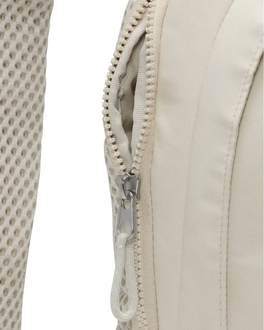 Сумка через плече Nike Sportswear Essential DJ9796-072