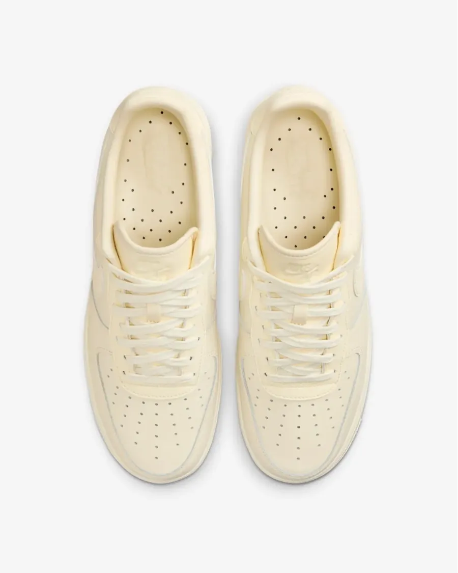 Кросівки Nike Air Force 1 '07 Fresh DM0211-101