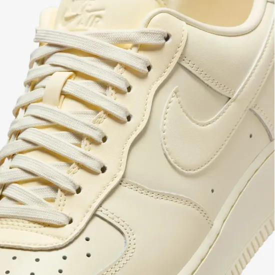 Кросівки Nike Air Force 1 '07 Fresh DM0211-101