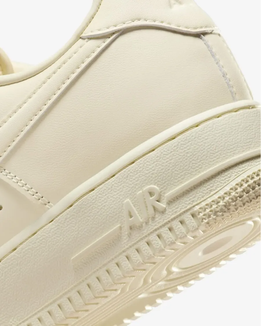 Кросівки Nike Air Force 1 '07 Fresh DM0211-101