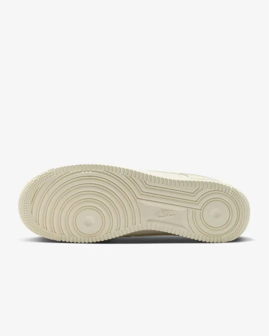 Кросівки Nike Air Force 1 '07 Fresh DM0211-101