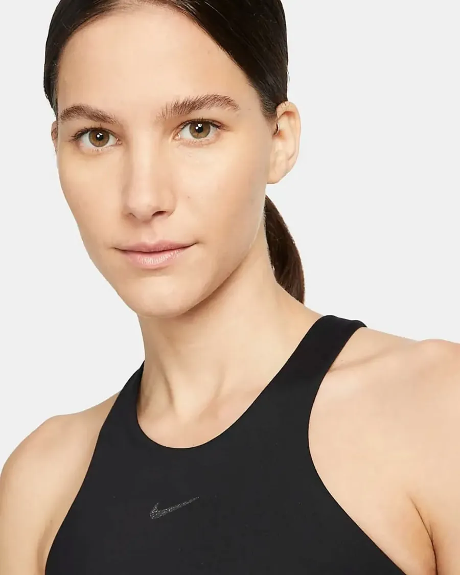 Топ Nike Medium-Support Non-Padded Sports DM0660-010
