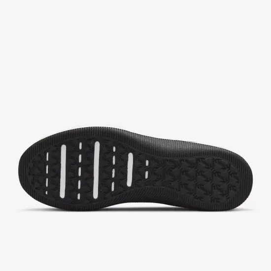 Кросівки Nike MC Trainer 2 DM0823-002
