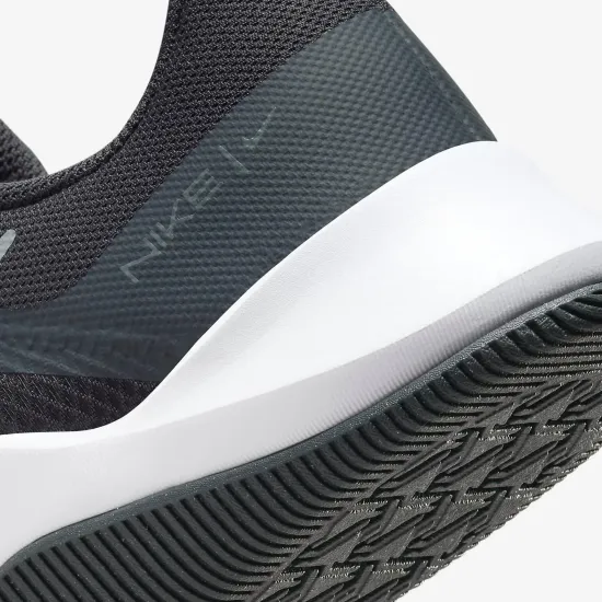 Кросівки Nike MC Trainer 2 DM0823-011
