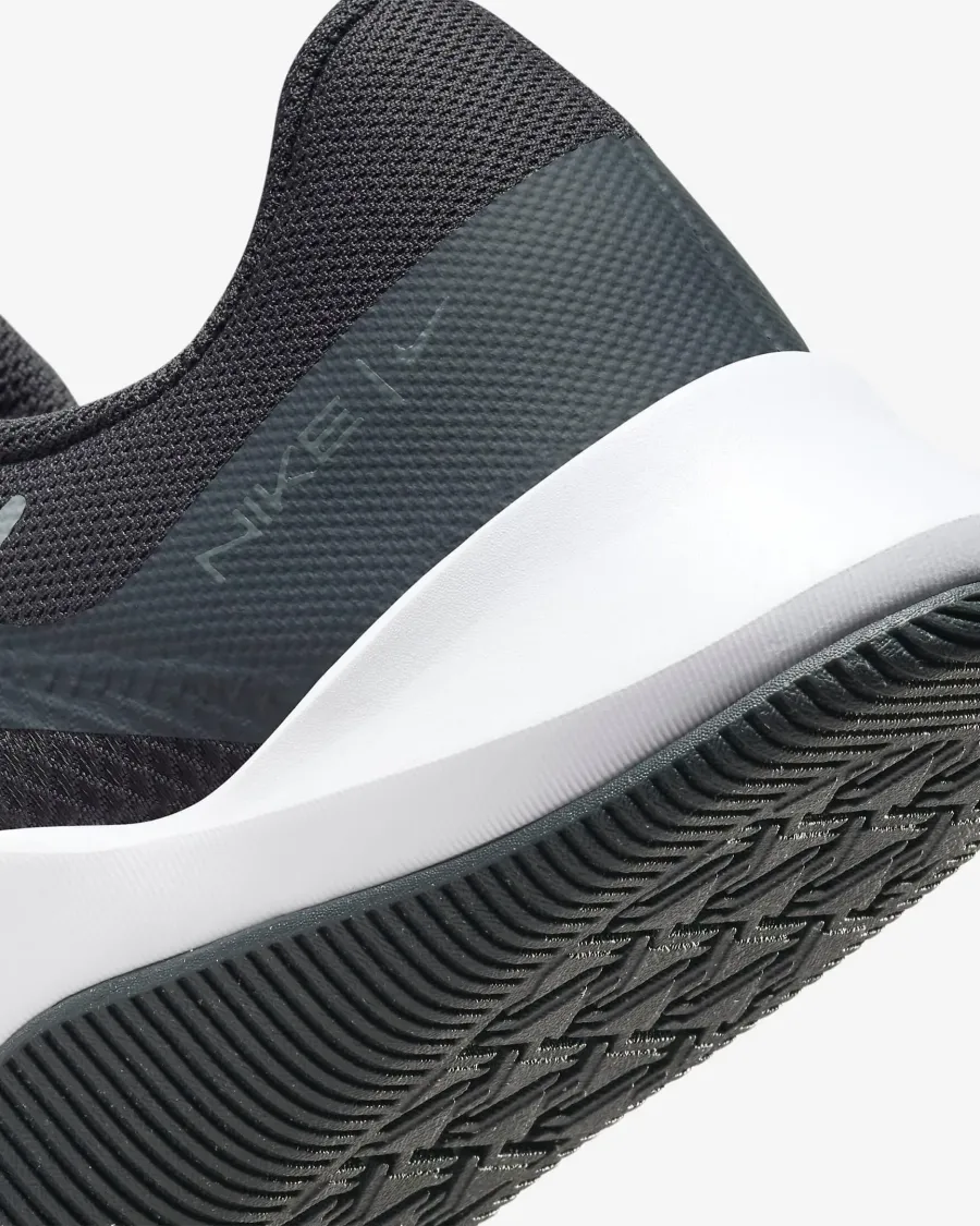 Кросівки Nike MC Trainer 2 DM0823-011