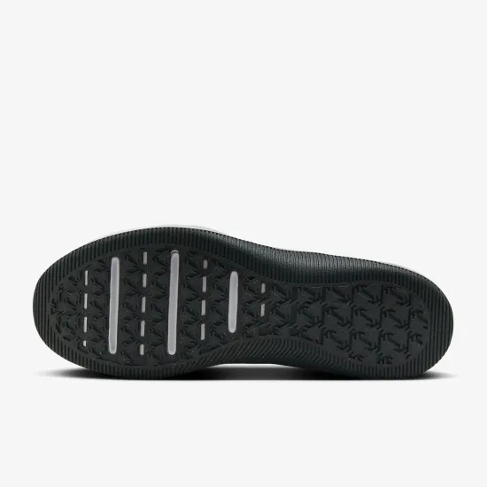 Кросівки Nike MC Trainer 2 DM0823-011