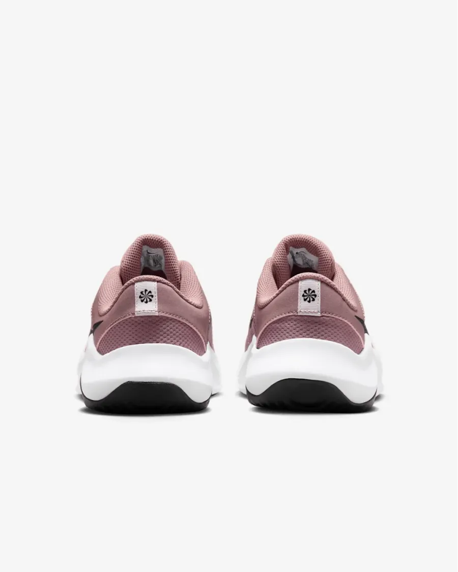 Кросівки Nike Legend Essential 3 Next Nature DM1119-200