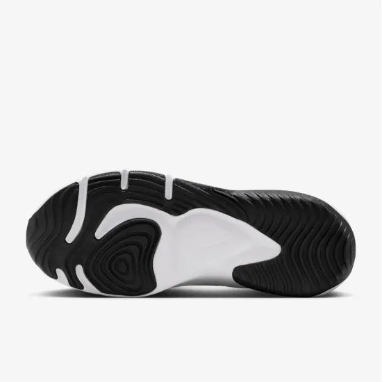 Кросівки Nike Legend Essential 3 Next Nature DM1119-200