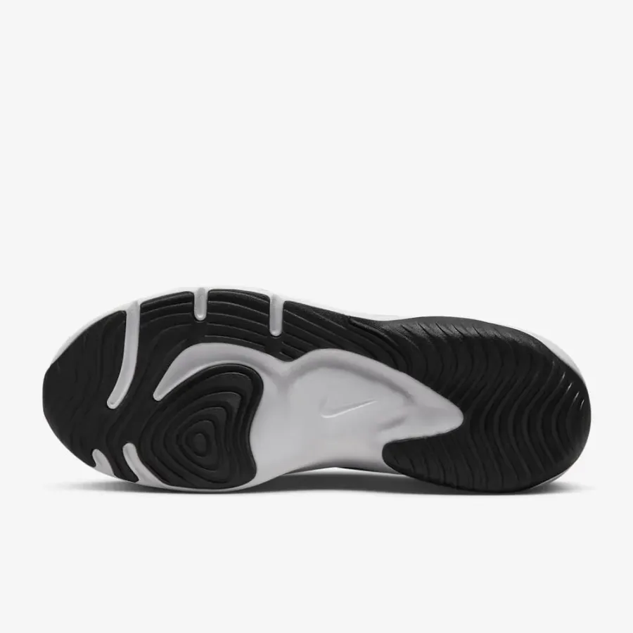 Кросівки Nike Legend Essential 3 Next Nature DM1120-001