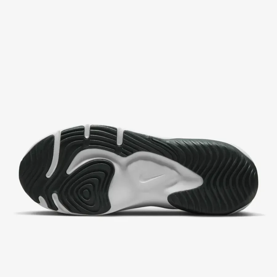 Кросівки Nike Legend Essential 3 Next Nature DM1120-002
