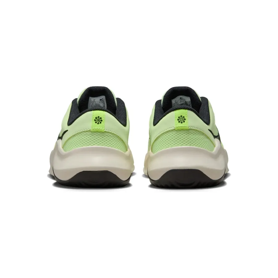 Кросівки Nike Legend Essential 3 Next Nature DM1120-700