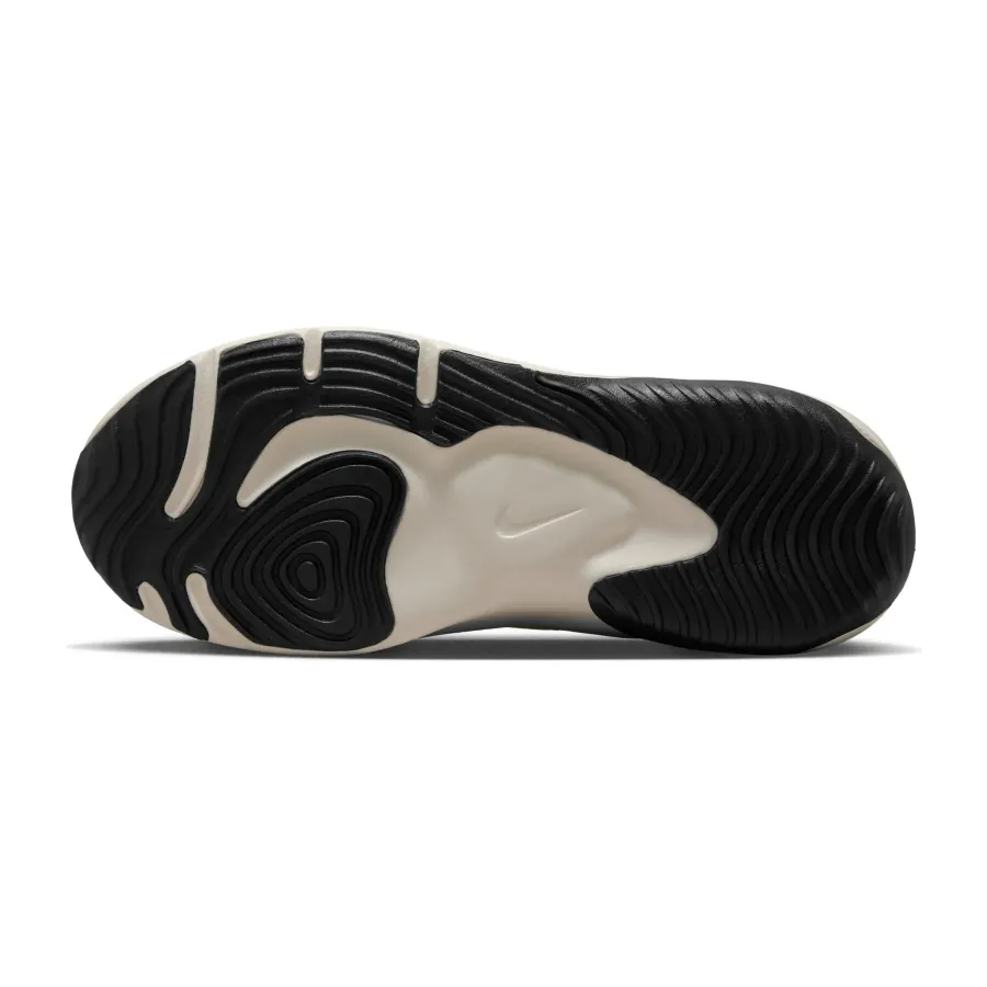 Кросівки Nike Legend Essential 3 Next Nature DM1120-700