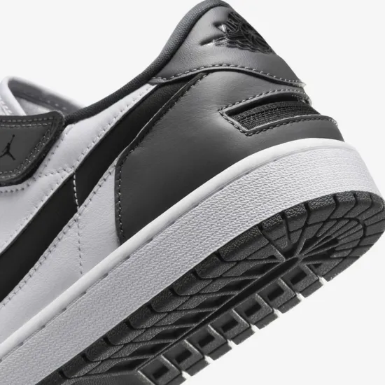Кросівки Nike Air Jordan 1 Low FlyEase EasyOn DM1206-100