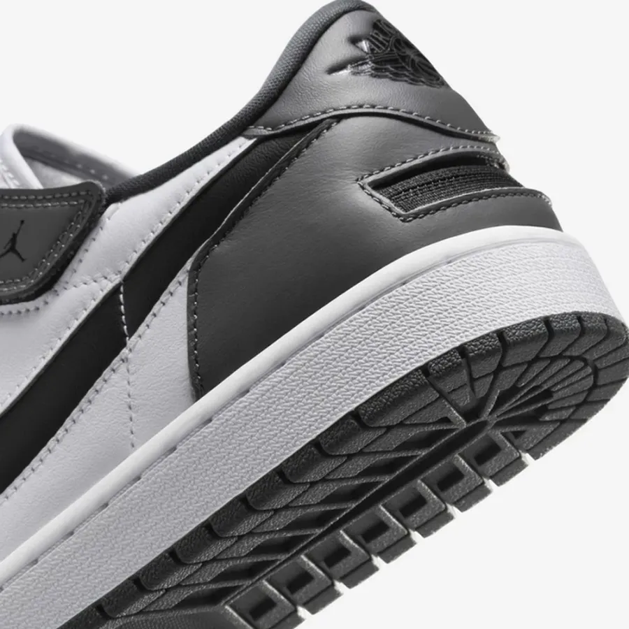 Кросівки Nike Air Jordan 1 Low FlyEase EasyOn DM1206-100