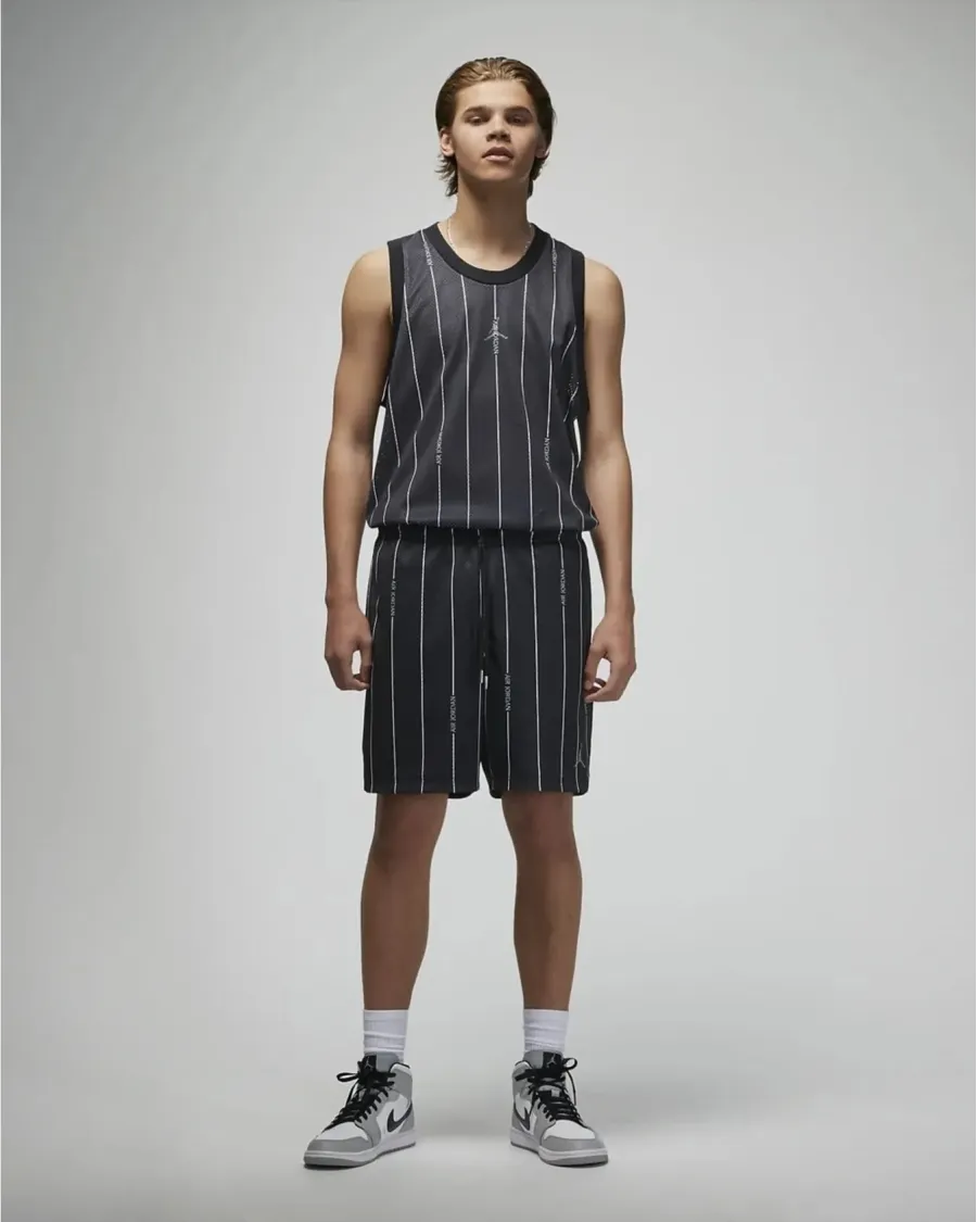 Шорти Nike Air Jordan Essentials DM1357-010
