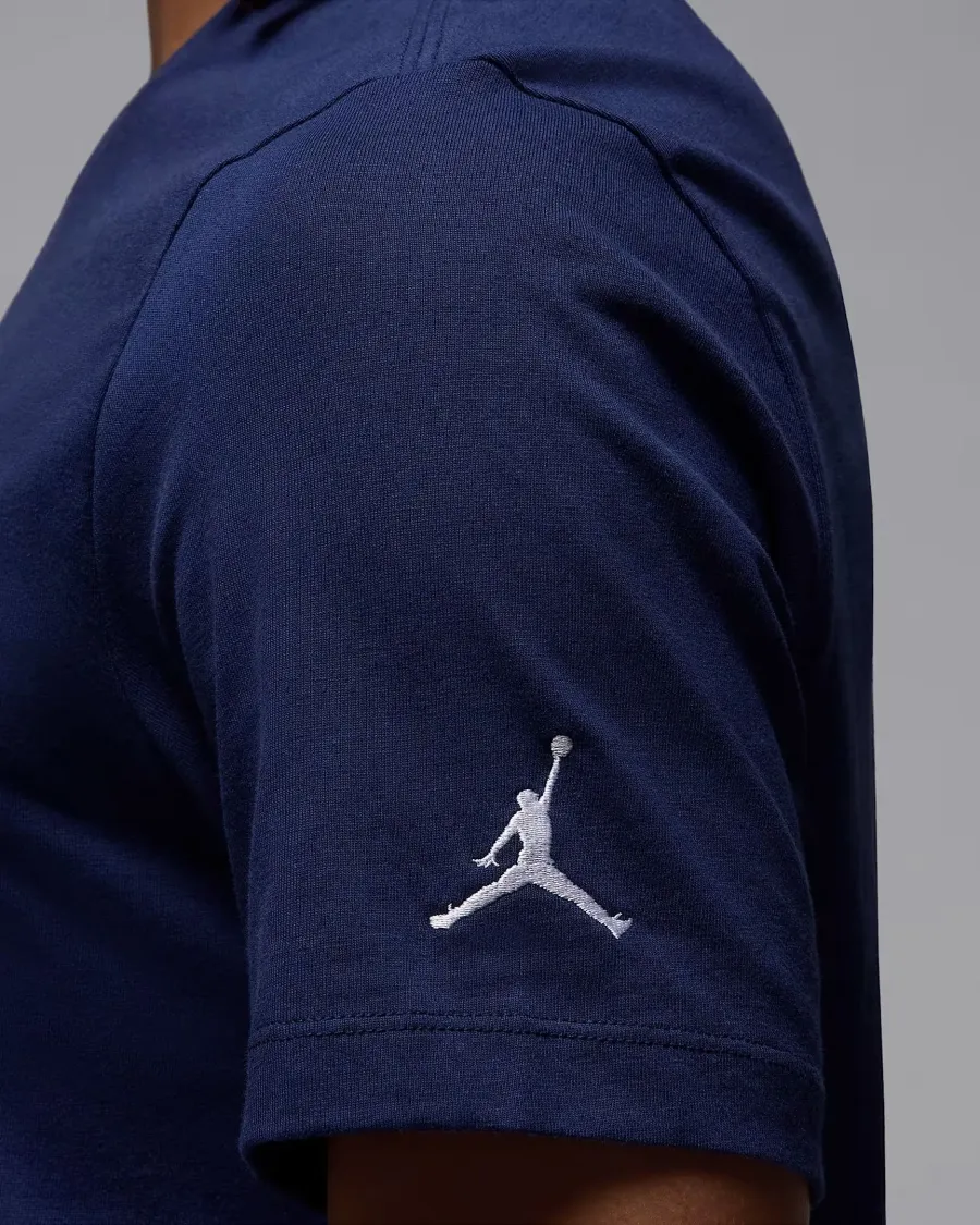 Футболка Nike Air Jordan Crew DM3182-411