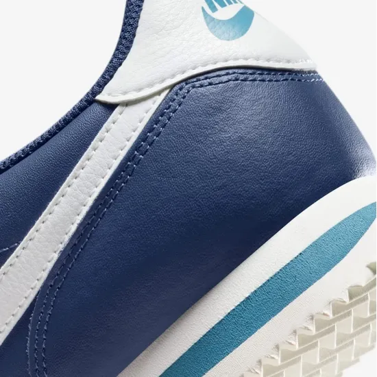 Кросівки Nike Cortez DM4044-400