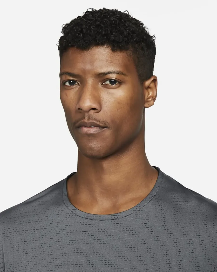Футболка Nike Dri-FIT Trail Rise 365 SS DM4646-010