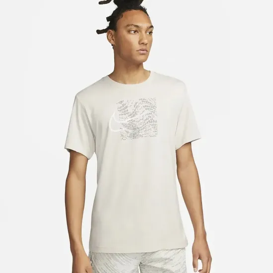 Футболка Nike Dri-FIT Run Division Tee DM5437-072