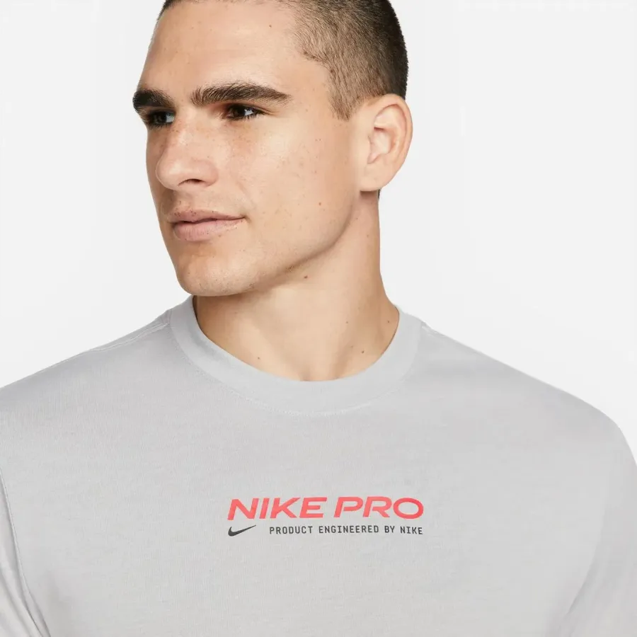 Футболка Nike Pro Dri-FIT DM5677-077