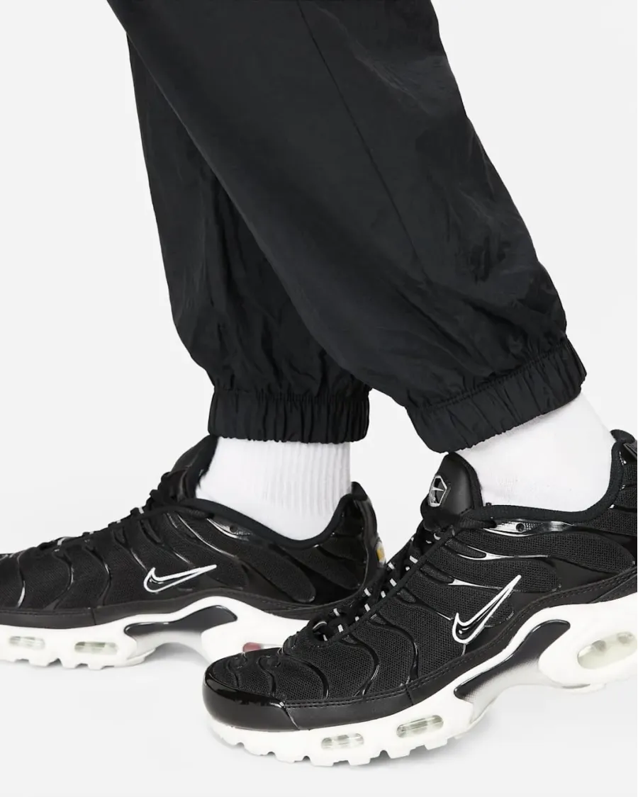 Штани Nike Sportswear Essential Woven DM6183-010