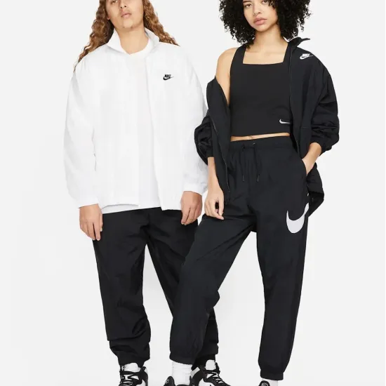Штани Nike Sportswear Essential Woven DM6183-010