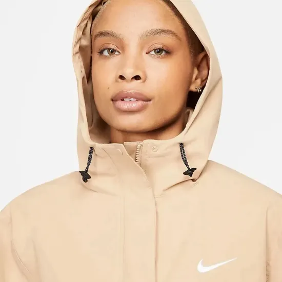 Куртка Nike Sportswear Essential Storm-FIT Woven DM6245-200