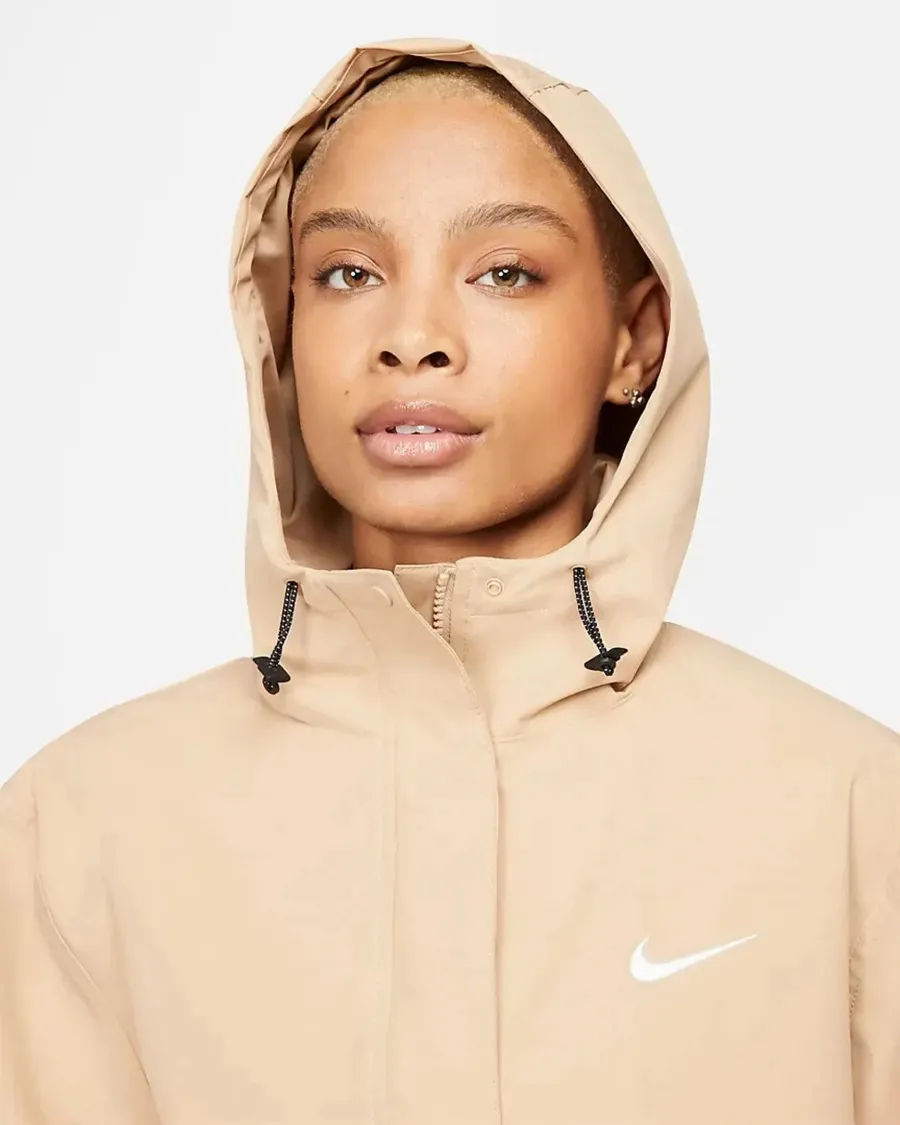 Куртка Nike Sportswear Essential Storm-FIT Woven DM6245-200