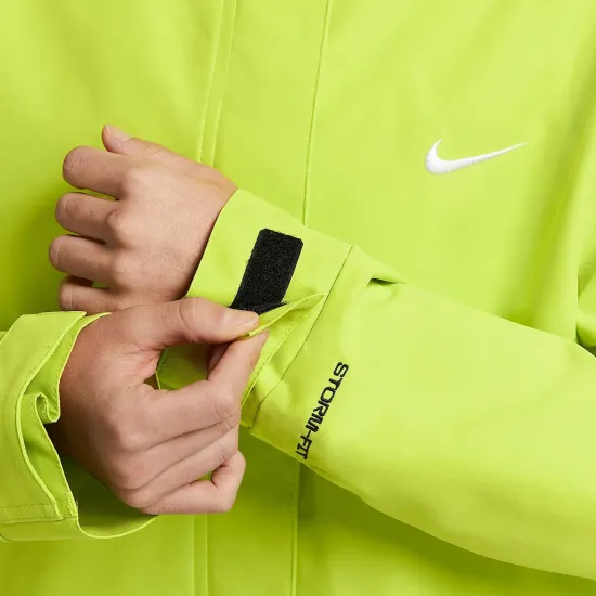 Куртка Nike Sportswear Essential Storm-FIT Woven DM6245-321