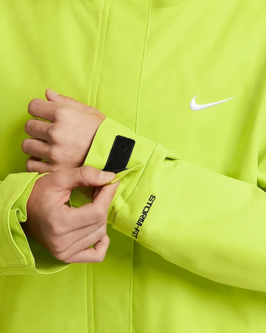 Куртка Nike Sportswear Essential Storm-FIT Woven DM6245-321