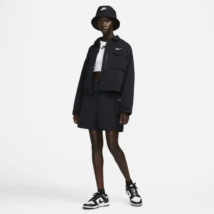 Шорти Nike Sportswear Essential Woven DM6247-010