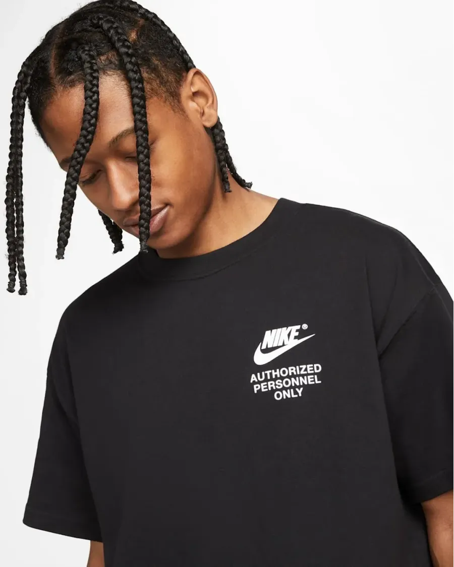 Футболка Nike Sportswear DM6427-010