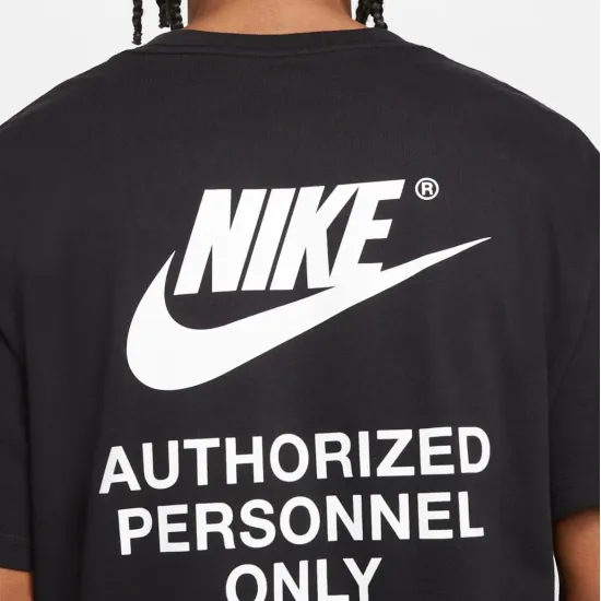 Футболка Nike Sportswear DM6427-010