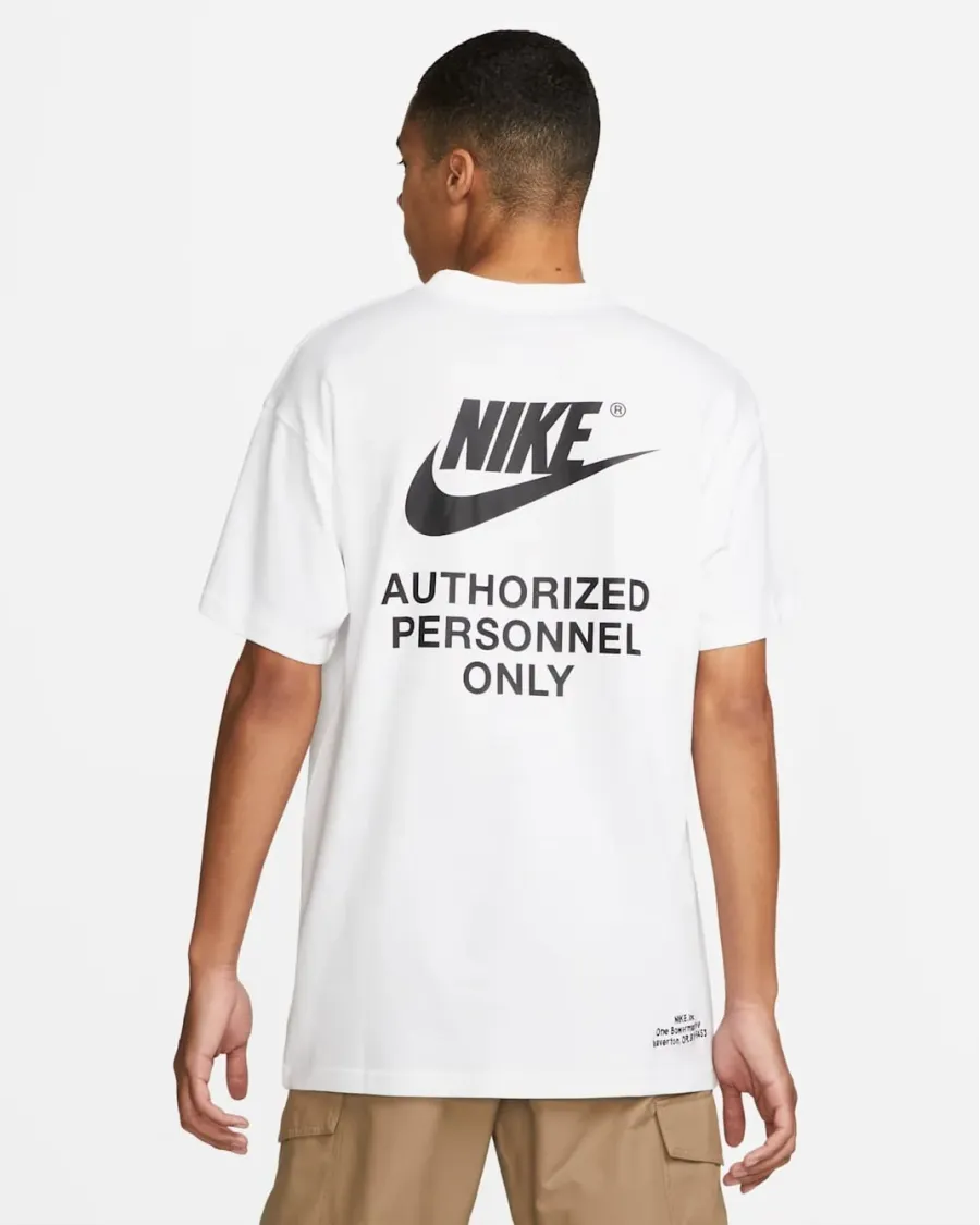Футболка Nike Sportswear DM6427-100